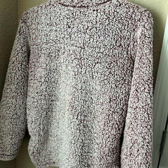 Never been worn Sherpa pull over - Picture 5 of 5